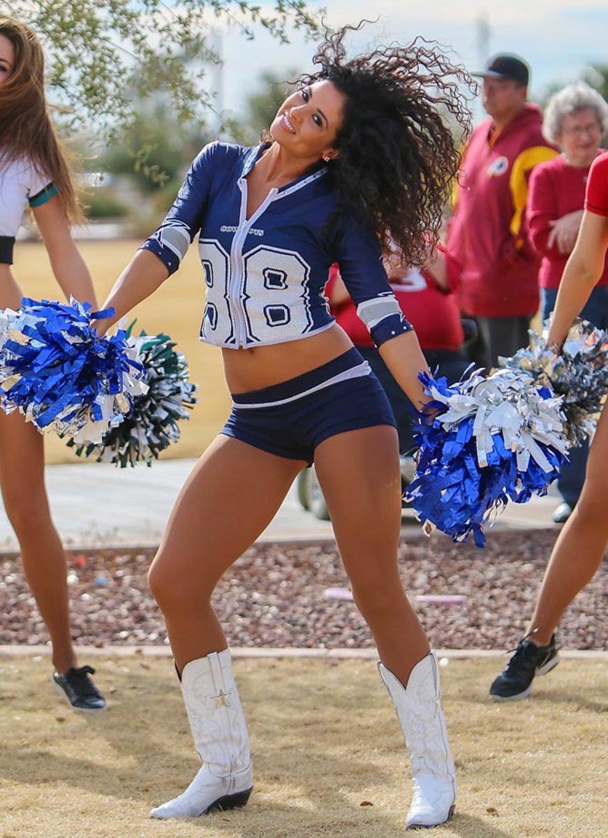 000-03-LS-Cheer-Clinic-49_0.jpg